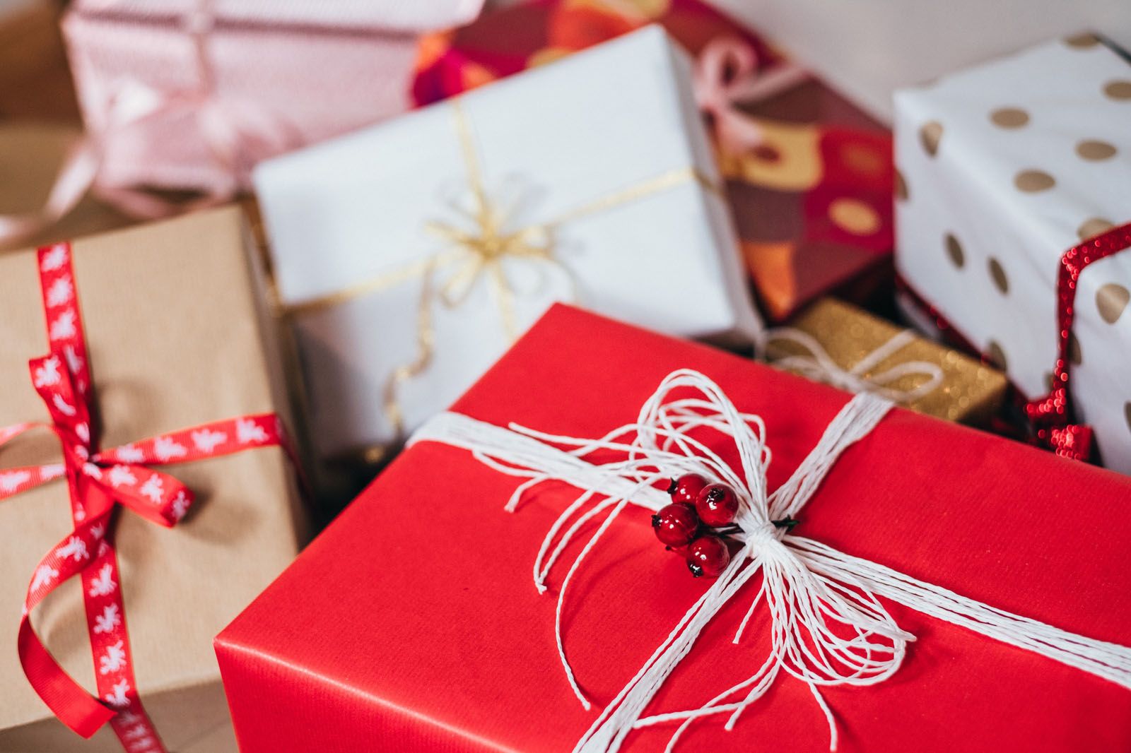 How to Choose Custom Corporate Gifts That Make a Lasting Impression